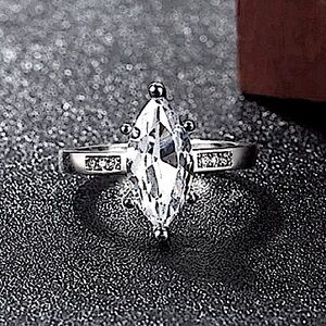2‎ Ct Marquise Simulated Diamond Engagement Ring, Size 7 NEW